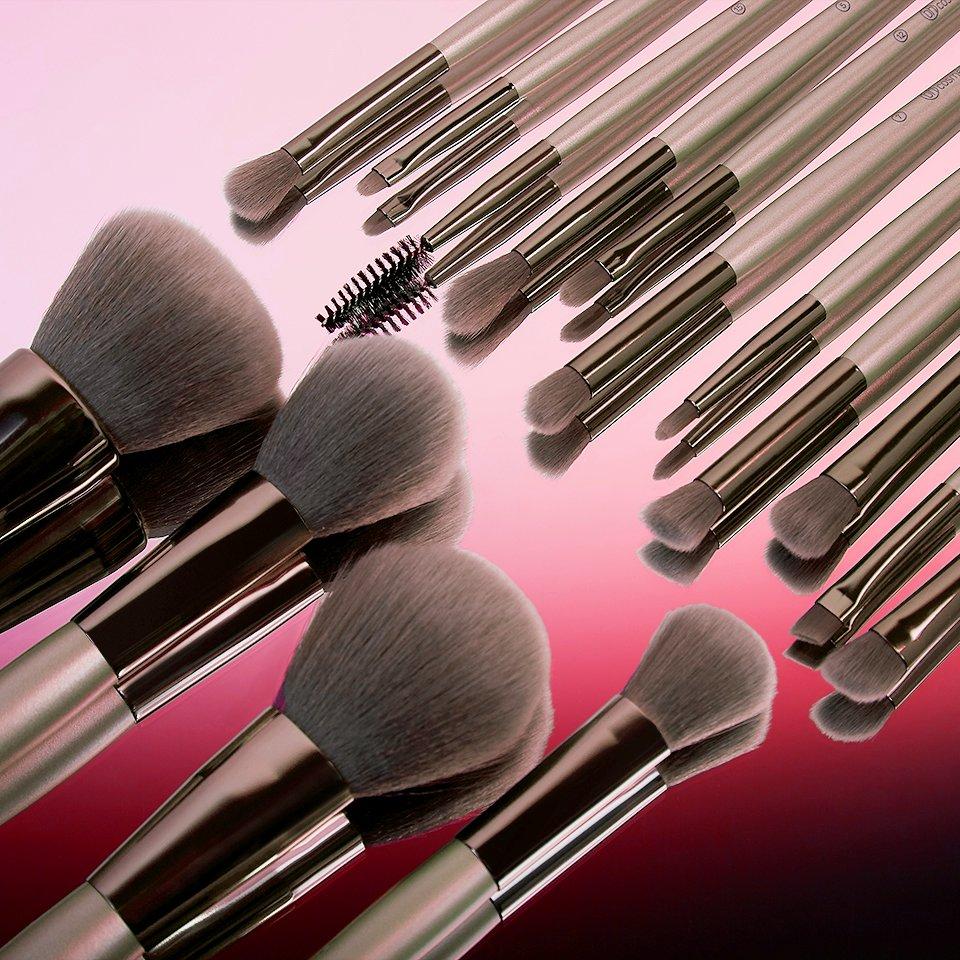 BH Cosmetics Lavish Elegance 15 Pieces Brush Set with Bag - AAMU COSMETICS