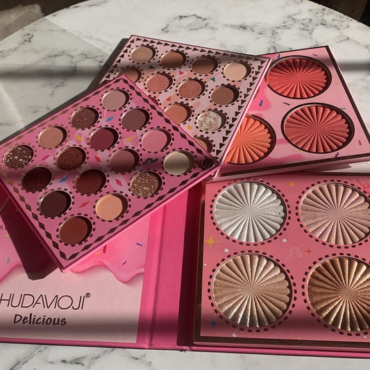 HUDAMOJI DELICIOUS EYESHADOW PALETTE DAIRY