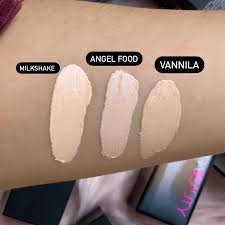 Huda Beauty Faux Filter Foundation - AAMU COSMETICS